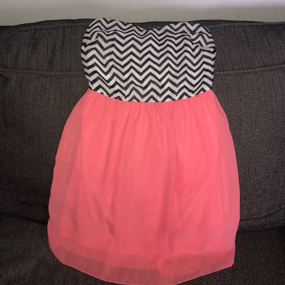 Strapless dress